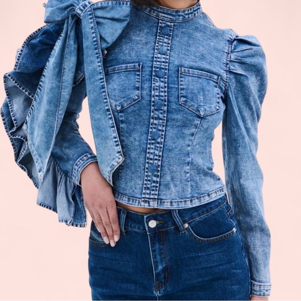 Stylish AKIRA Denim Jacket with Ruffle Sleeve And Bow